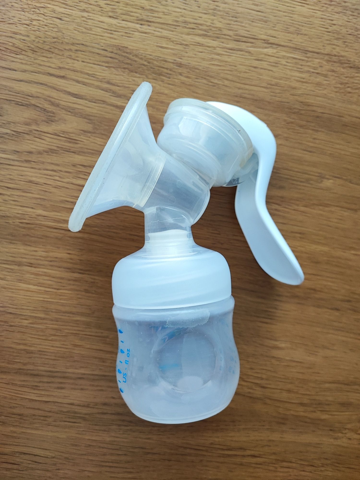 Laktator ręczny 125 ml Philips Avent model  PHILIPS Avent SCF430/01