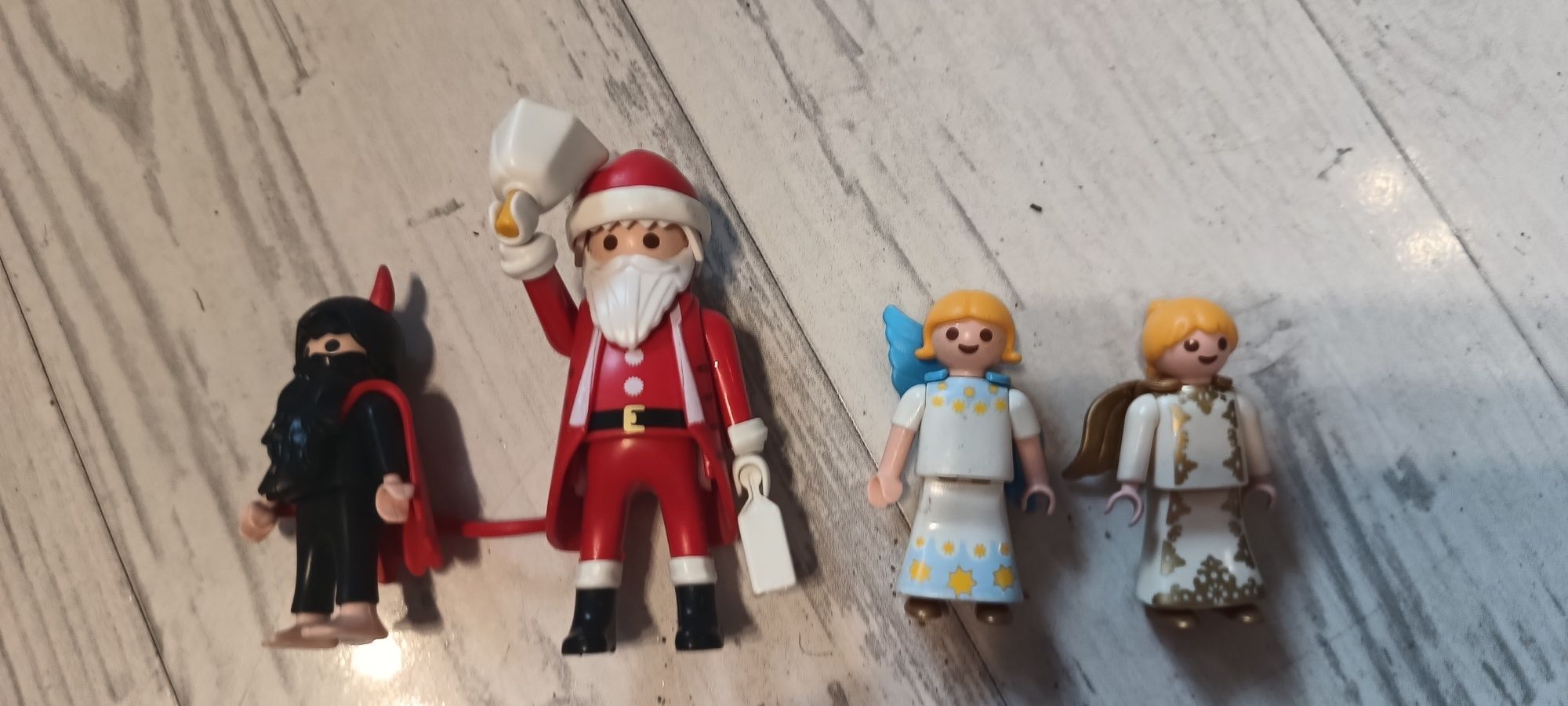Zestaw Playmobil z Mikołajem