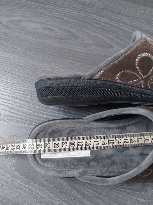 Жіночі тапочки  25 см 39 р