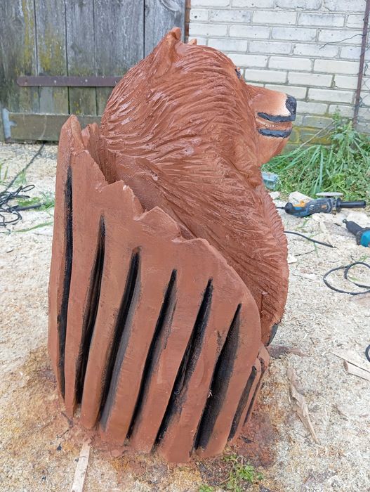 Rźeźba ogrodowa niedźwiedź