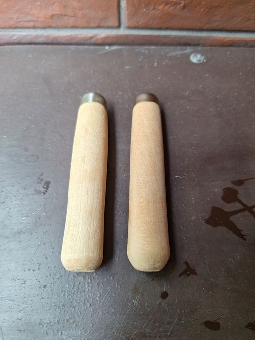 Rączki drewniane pięknie toczone ze złotą obejmą Nowe buk 2 szt w kpl