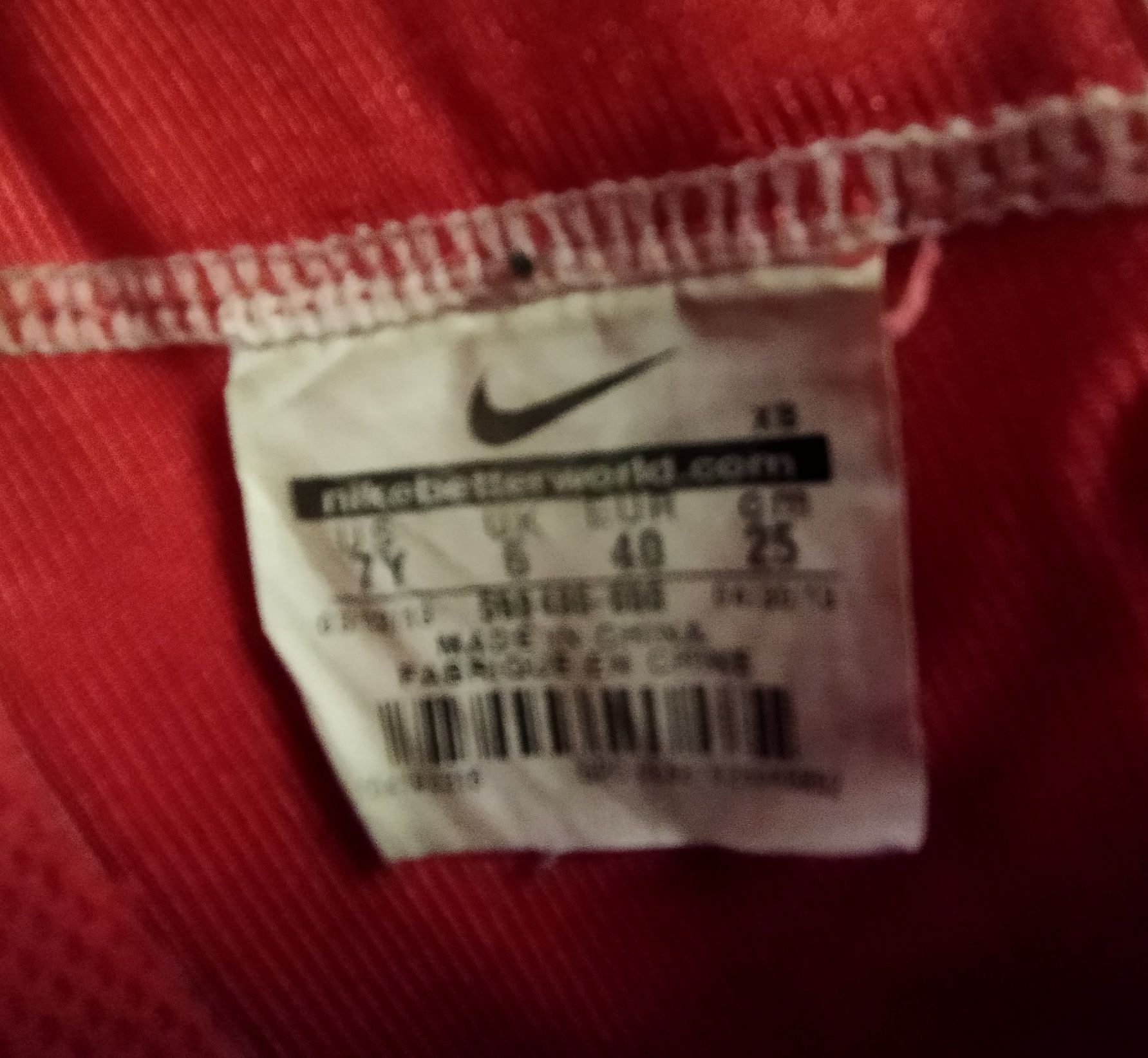 Продам кросівки NIKE, 39 (25см)