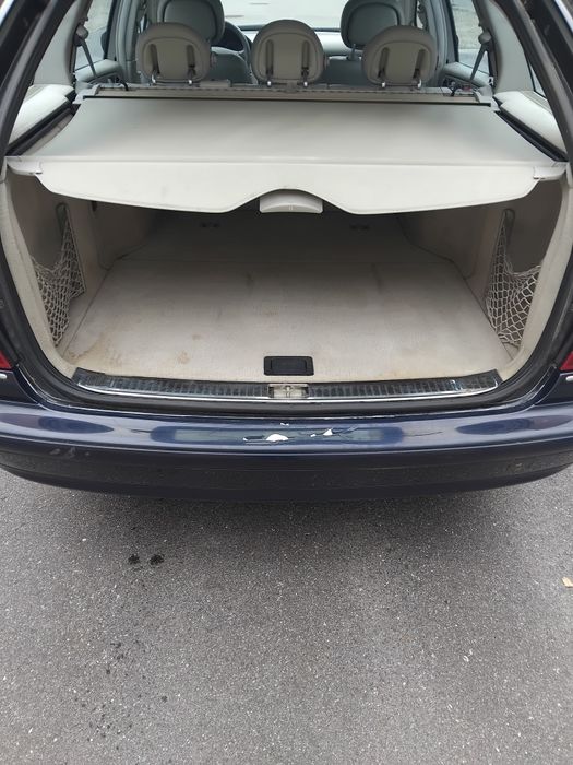 Carrinha Mercedes C 200