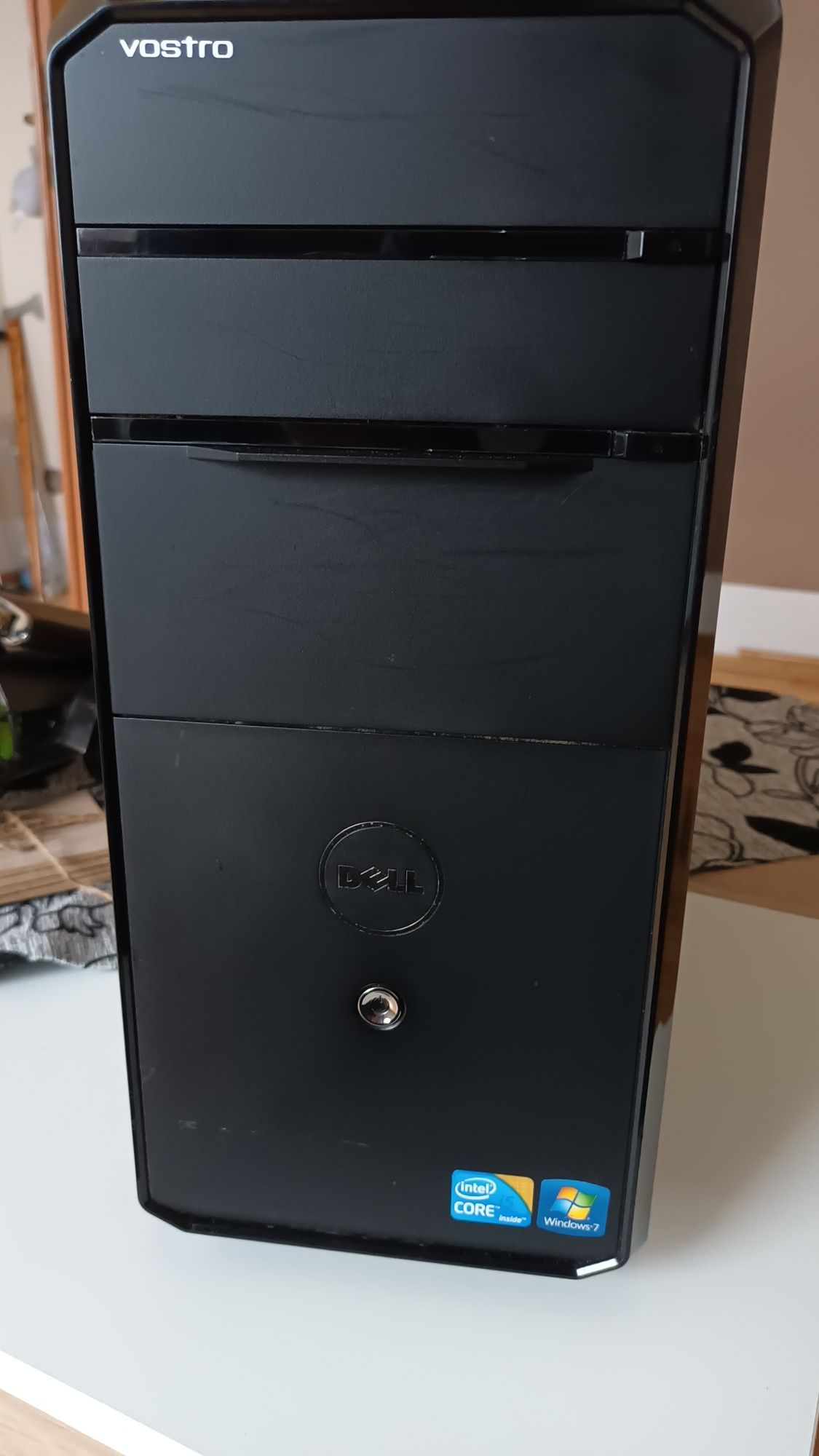 Komputer stacjonarny Dell intel core i5, 8 GB RAM,  256 GB ssd+ 1024gb
