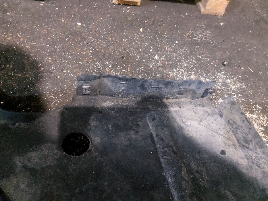 Оригінальний захист двигуна Audi A8 D2