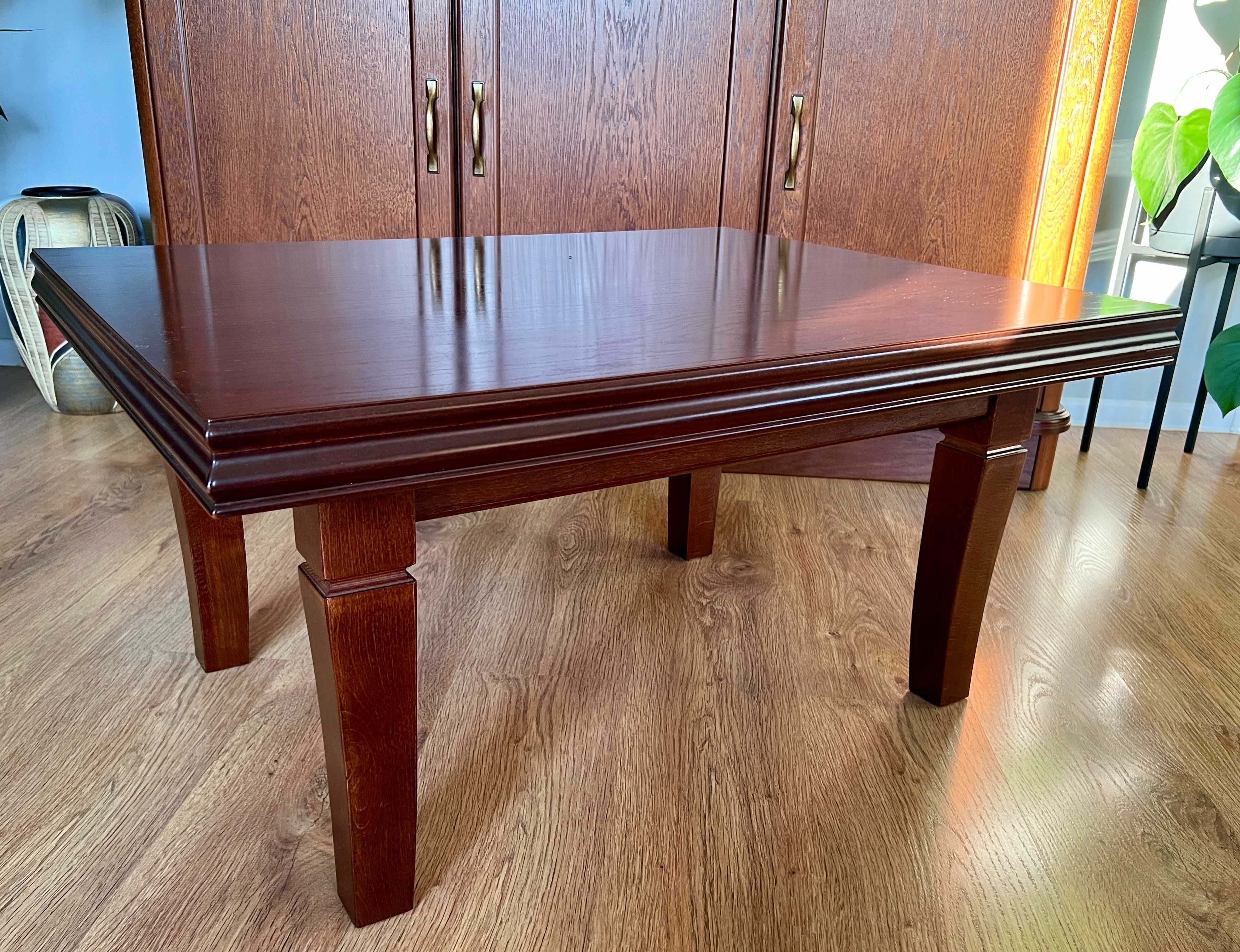Komplet eleganckich mebli z litego drewna