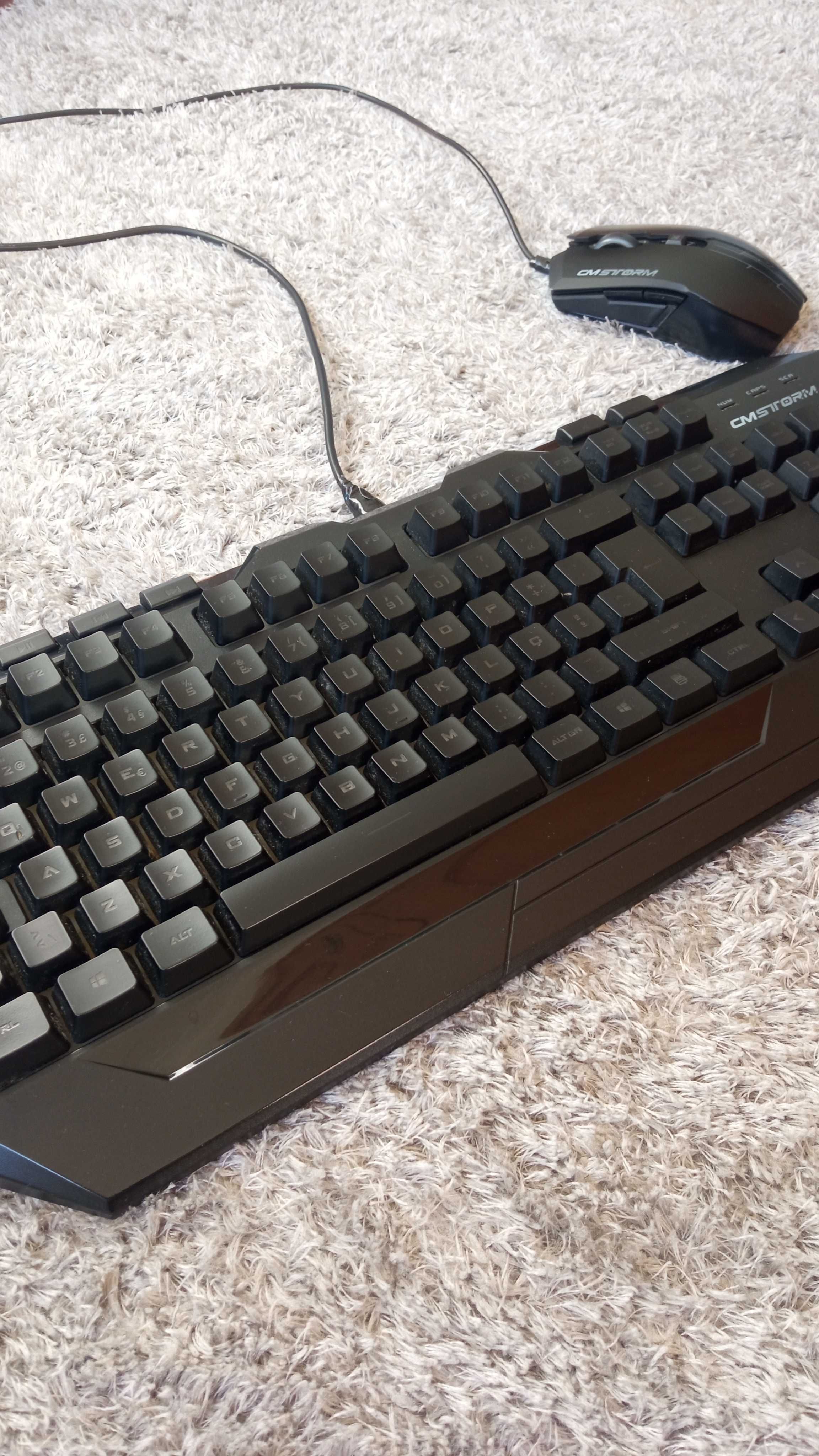 Teclado e Rato CMStorm