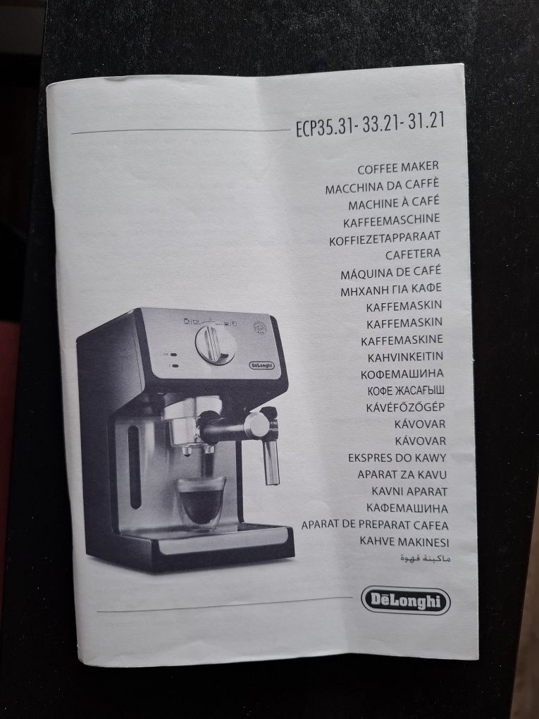 Ekspres do kawy kolbowy Delonghi