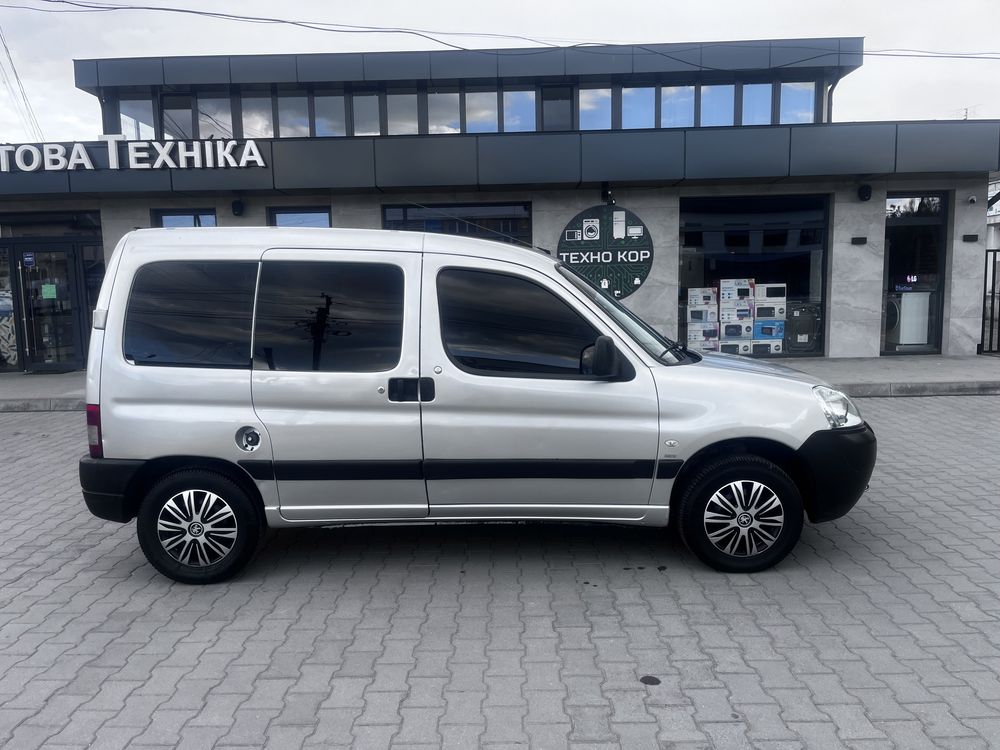 Продам Пежо Партнер 1.6 дізель