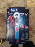 Szczoteczka Elektryczna dla Dzieci Oral-B Vitality Pro D103 Kids Spide