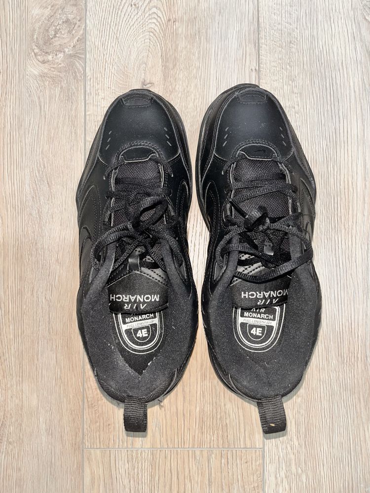 Nike Air Monarch IV