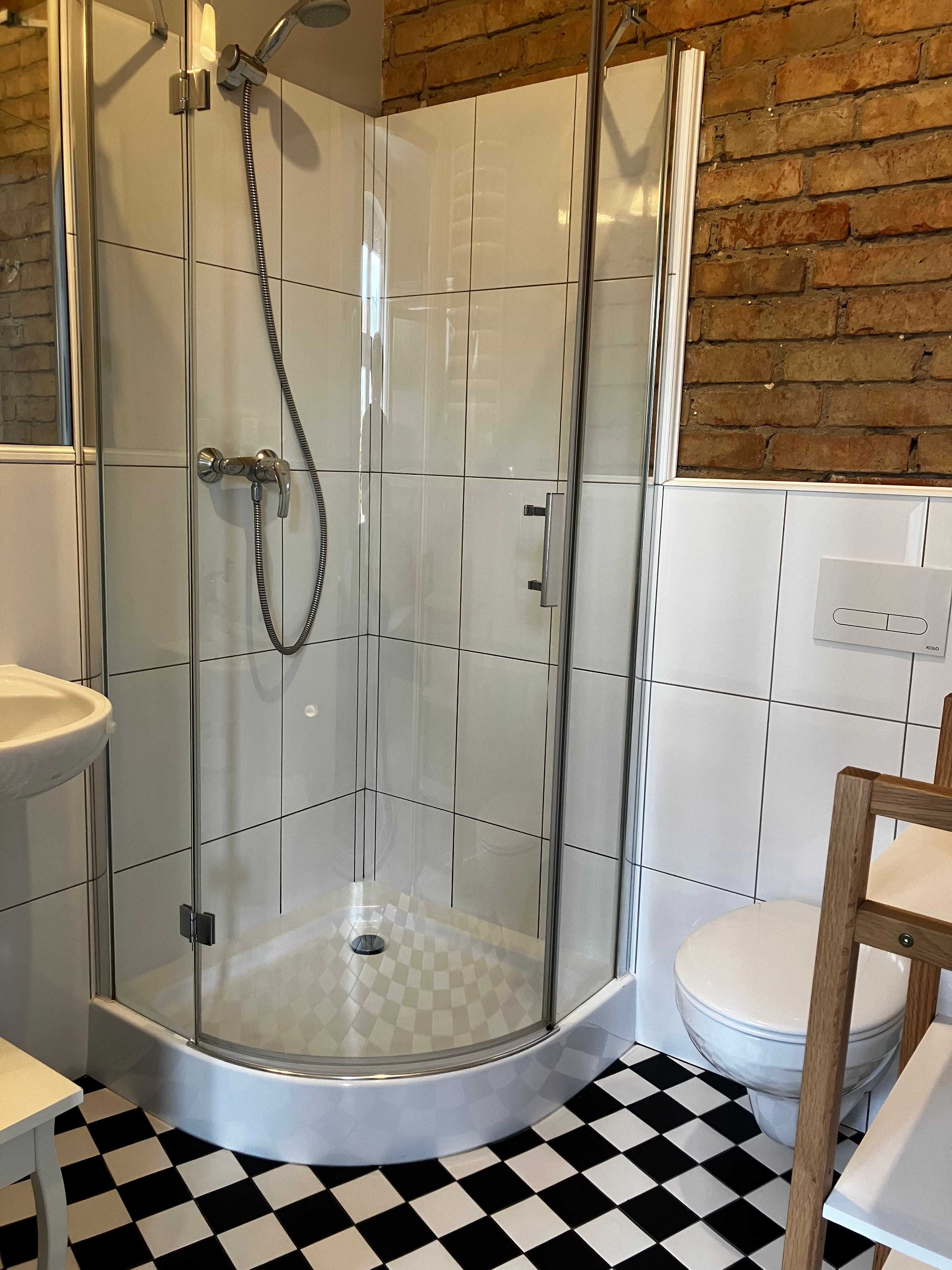 ## CENTRUM Sopotu, 200m Monciak, 10min molo, apartament dla 1-4 os. ##