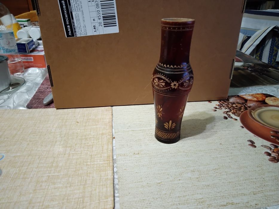 Дерев'яна різьблена ваза часів СРСР