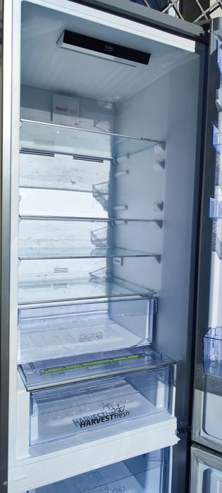 Części Chlodz.-zamr. Beko MCNA406E40ZXB (K60406NE)