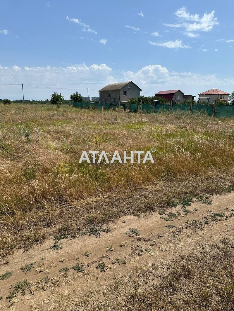 Продам участок в селе Новая Дофиновка, ул. Солнечная