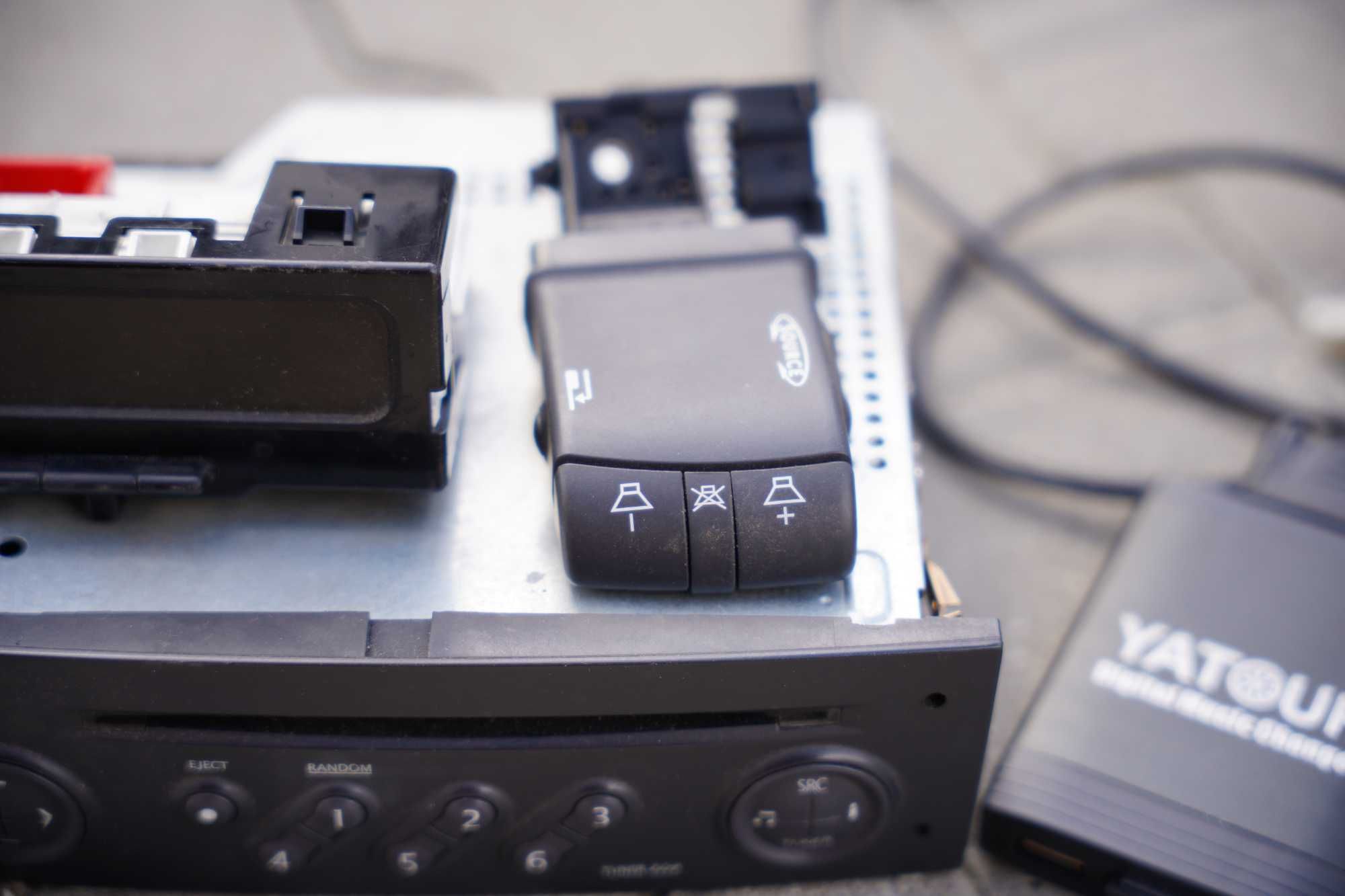 Radio Tuner List emulator zmieniarki pilot wyświetlacz Renault