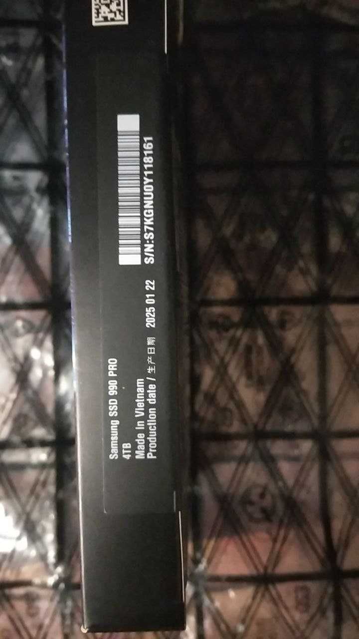 Samsung 990 PRO 4 TB (MZ-V9P4T0BW)