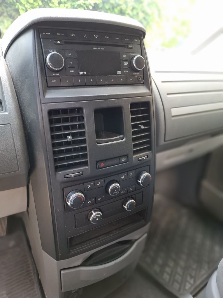 Dodge Grand Caravan 3.3 benzyna plus gaz
