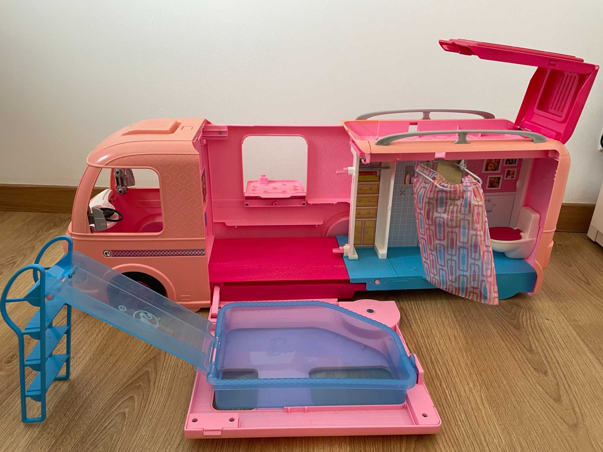 Barbie camper rosa