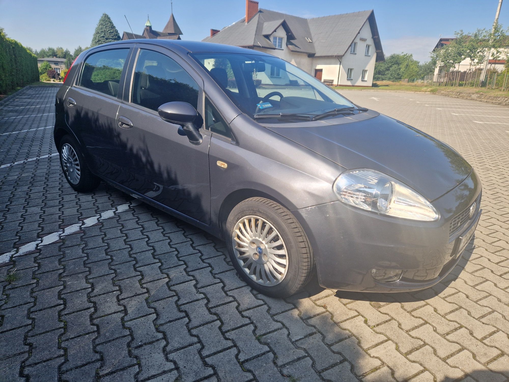 Fiat Grande Punto 1.2 benzyna niski przebieg