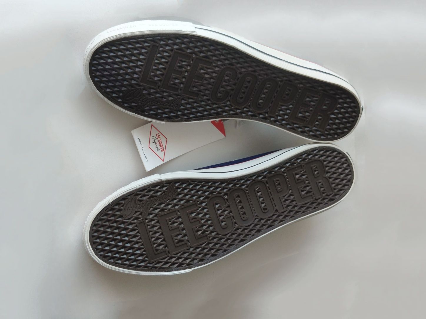 Оригінальні кеди Lee Cooper