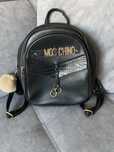 Nowy plecak Moschino.