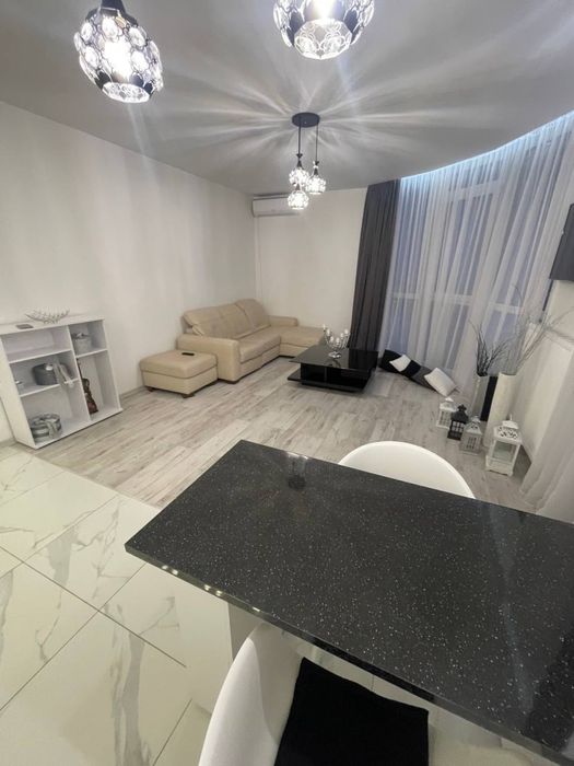 Є EcoFlow!ШИКАРНА 3-кім VIPновобуд(кухня-студія) О.ПЕТРИЩУКА(Суворова)