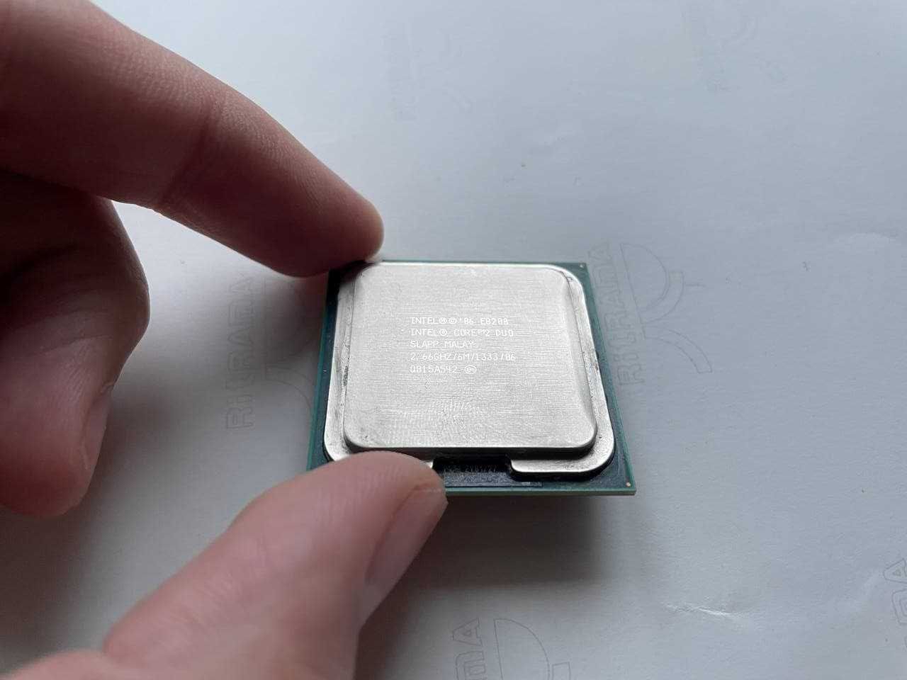 процессор Intel Core 2 Duo E8200 6мб кешу