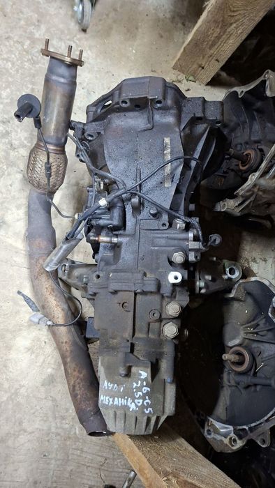 Мкпп-6ст Audi A6C5 A4B5 Passat b5 2.5tdi 01E300044B 8150000646