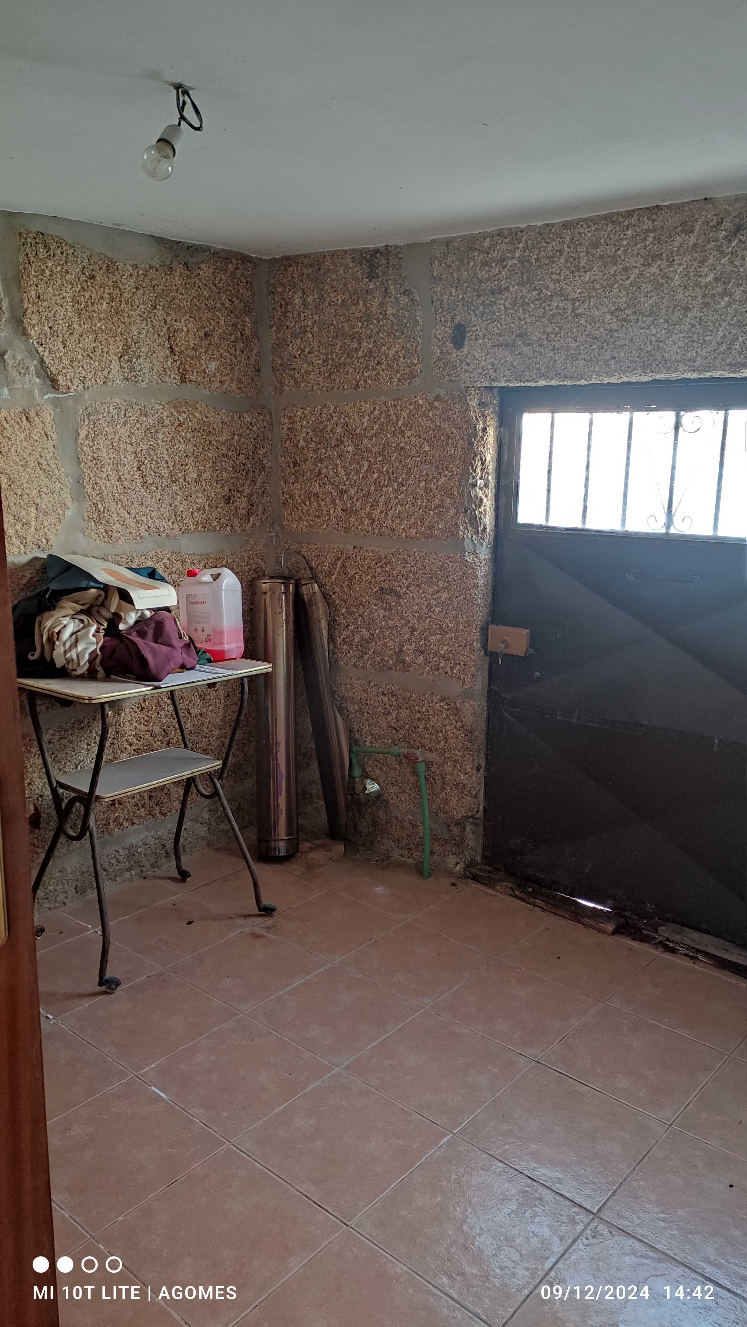 Casa de aldeia à venda