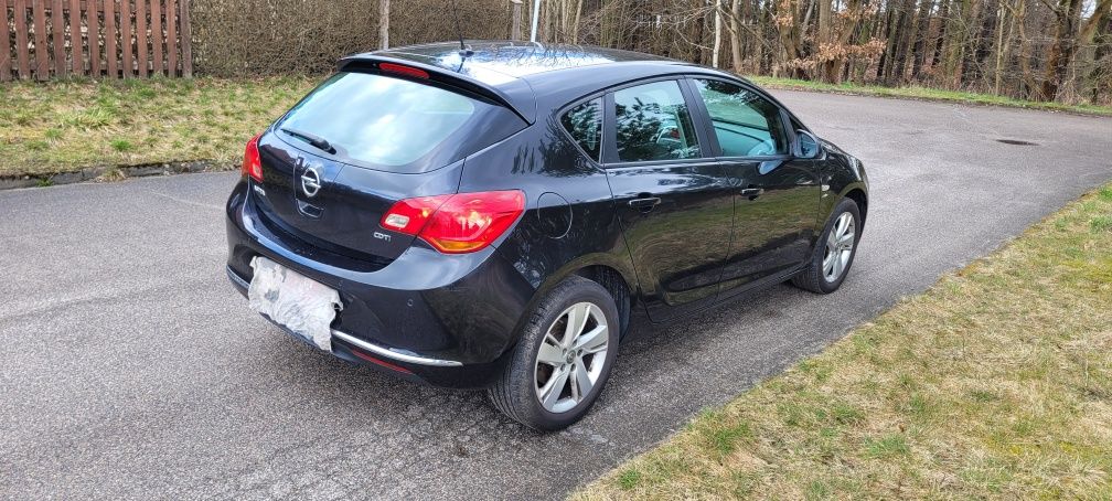 Opel Astra J 1.7 cdti 110KM serwis