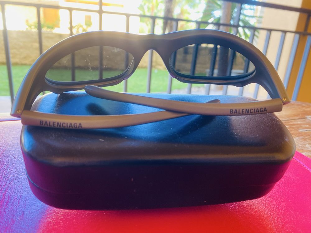 Oculos Balenciaga