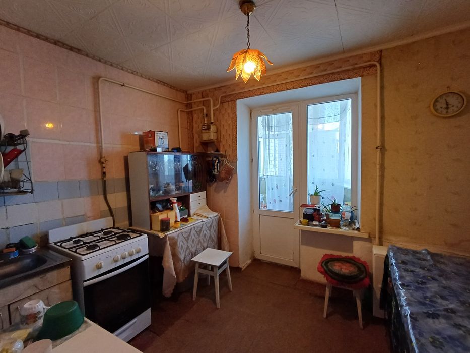 Продається 1кім.кв. в центрі