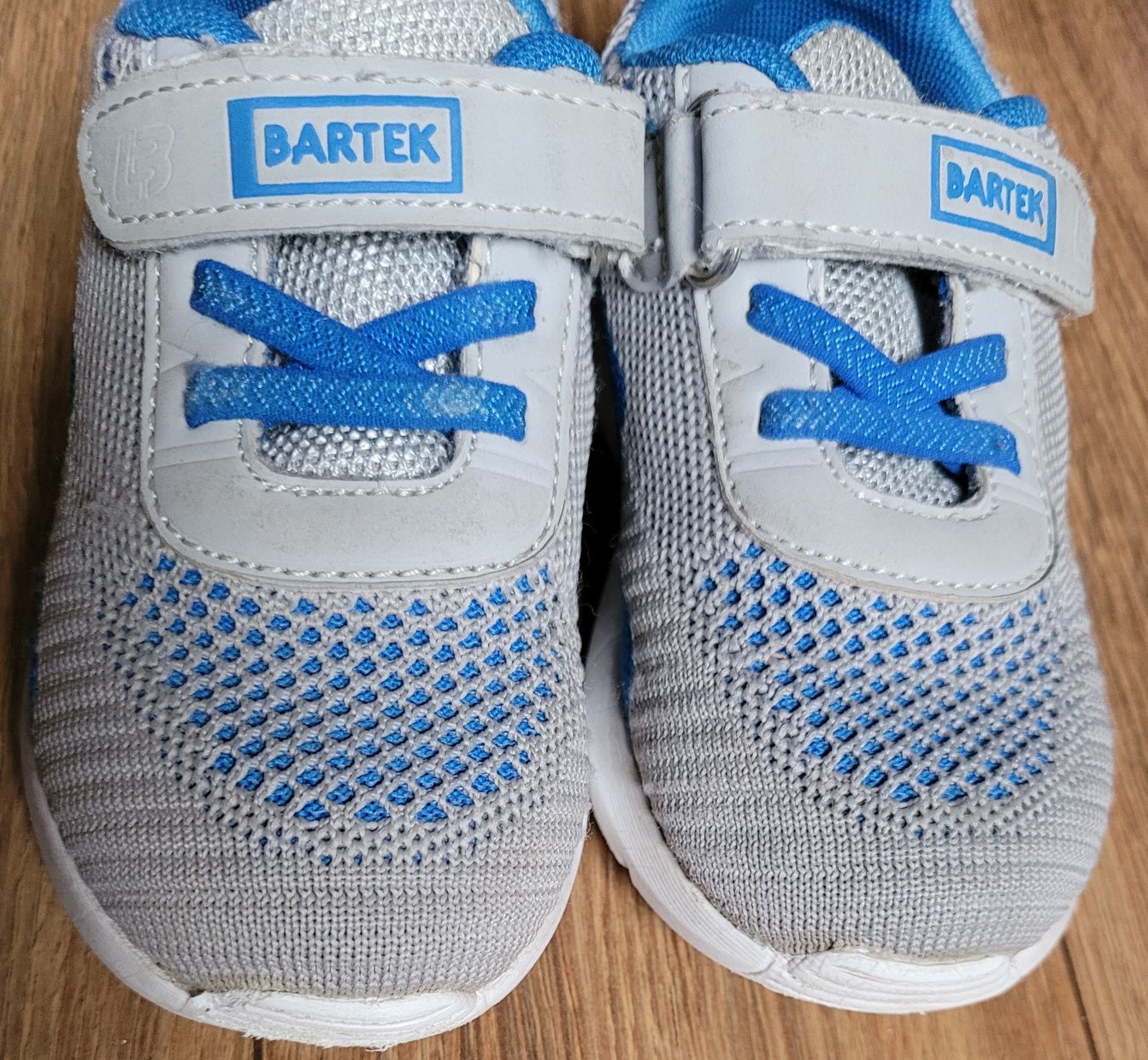 Buty Bartek 26 .
