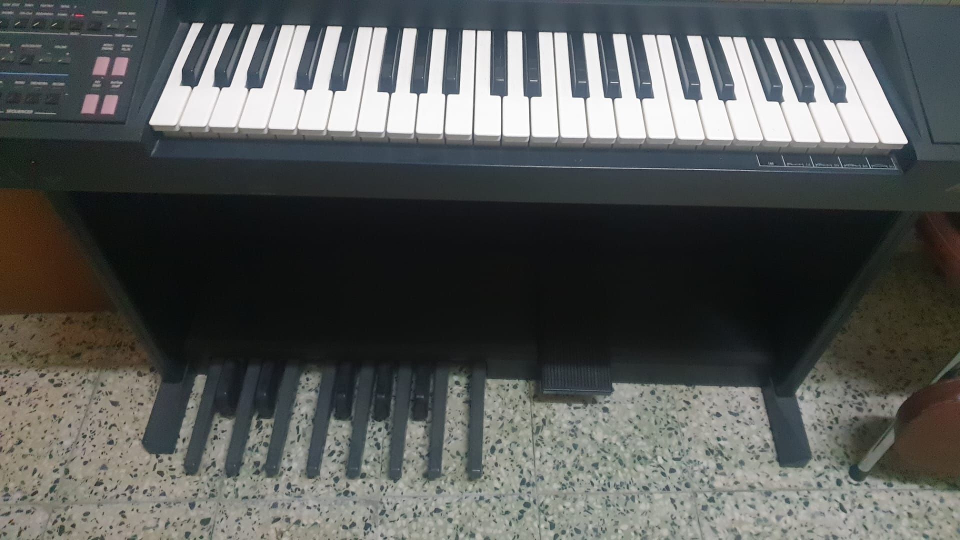 Teclado/Órgão  FARFISA TS 600 - AVARIADO