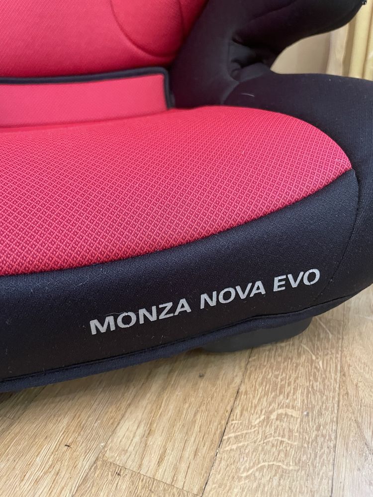Автокрісло Recaro Monza Nova Evo Seatfix