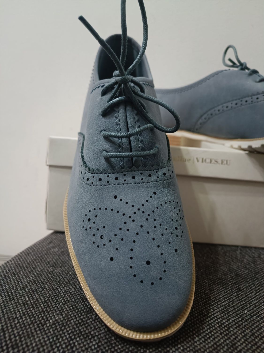 Piękne buty jezzówki niebieskie rozmiar 41
