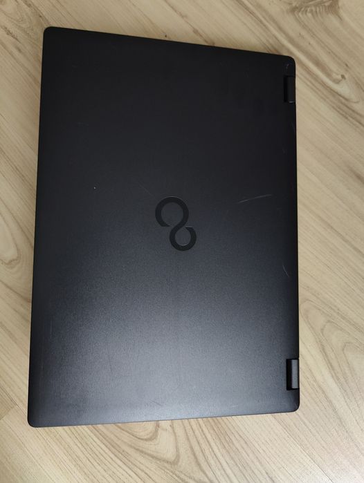 Ноутбук Fujitsu Lifebook E548/i3-7130U 8GB ddr4 ssd256