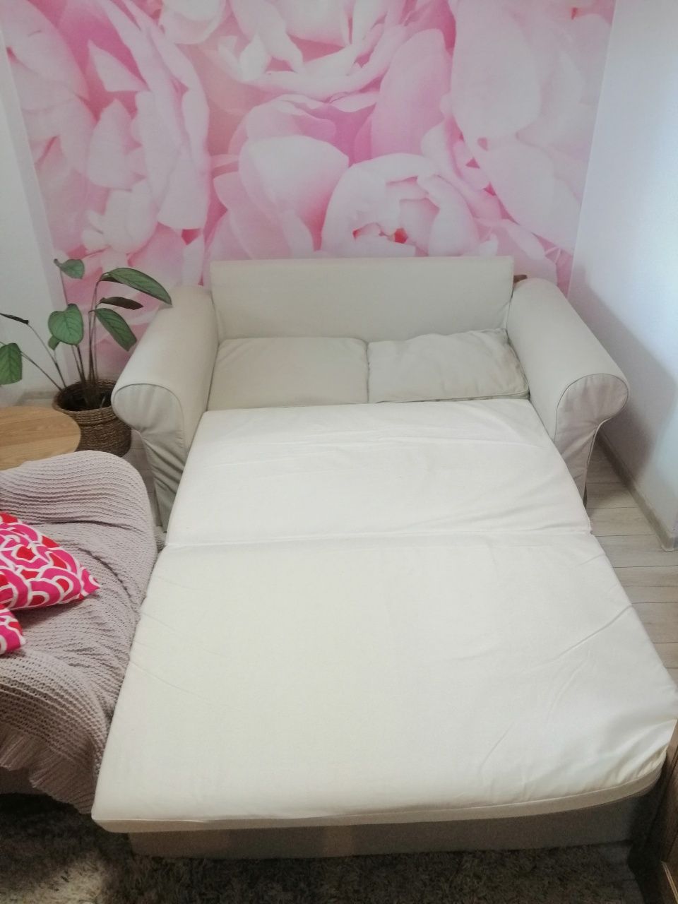 Sofa wypoczynkowa-rozkładana