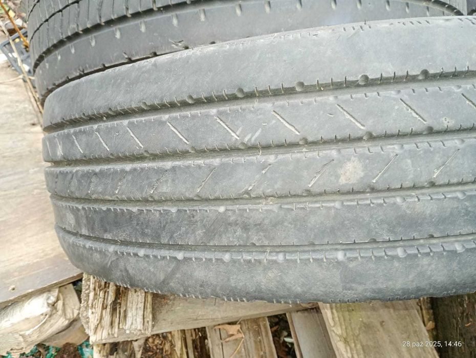 Opony Ciężarowe - 245  235 /17.5  oddam za darmo