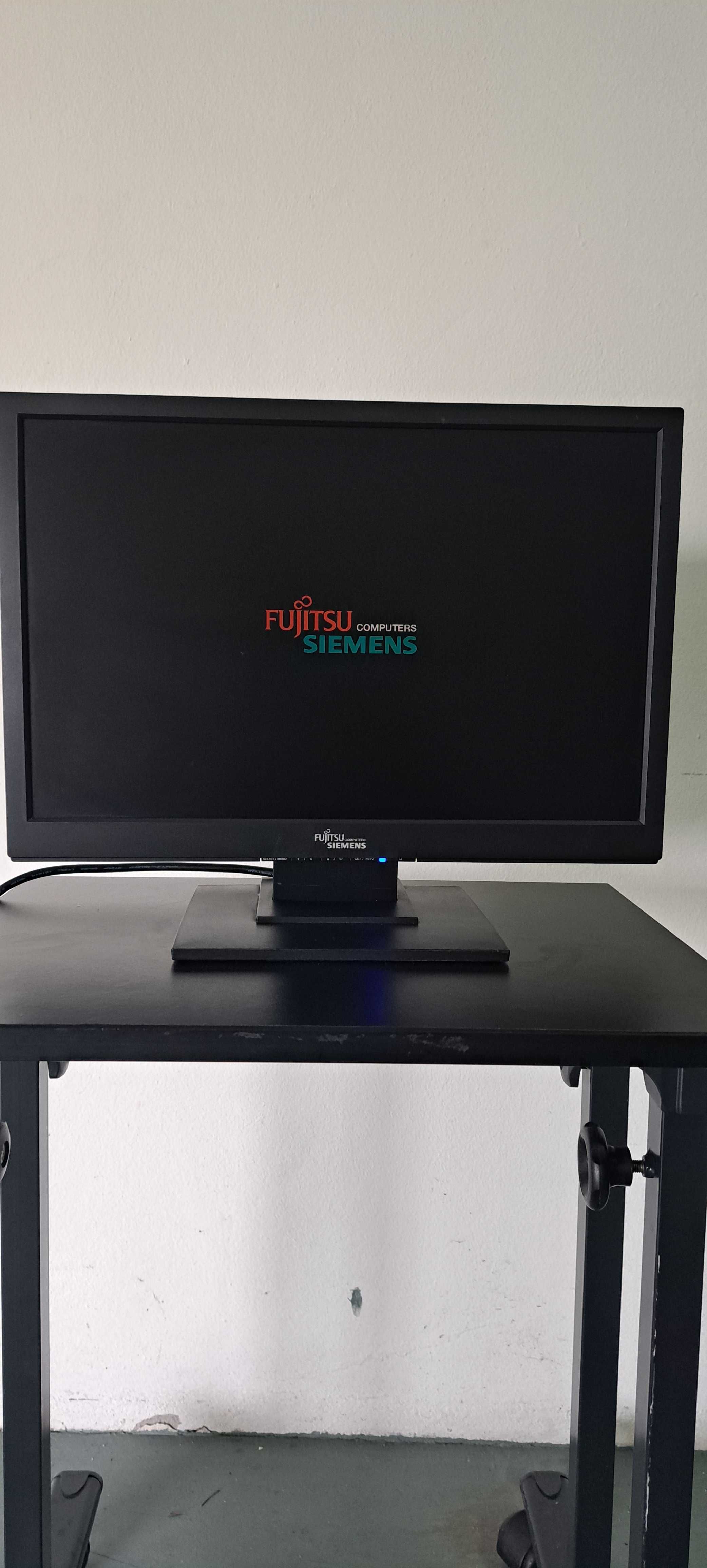Monitor/Ecran LCD Fujitsu 19"