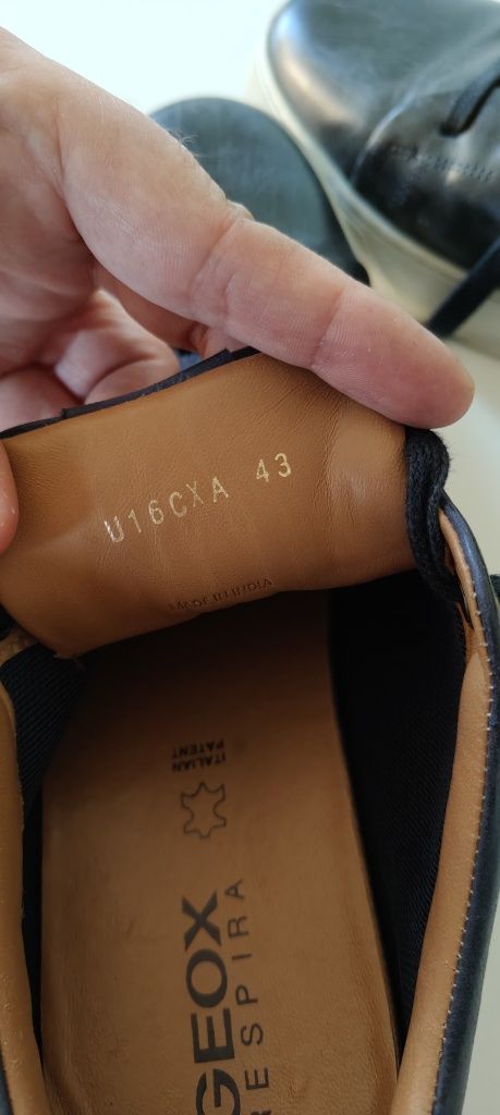 43 Geox męskie sneakersy skóra granatowe buty skórzane