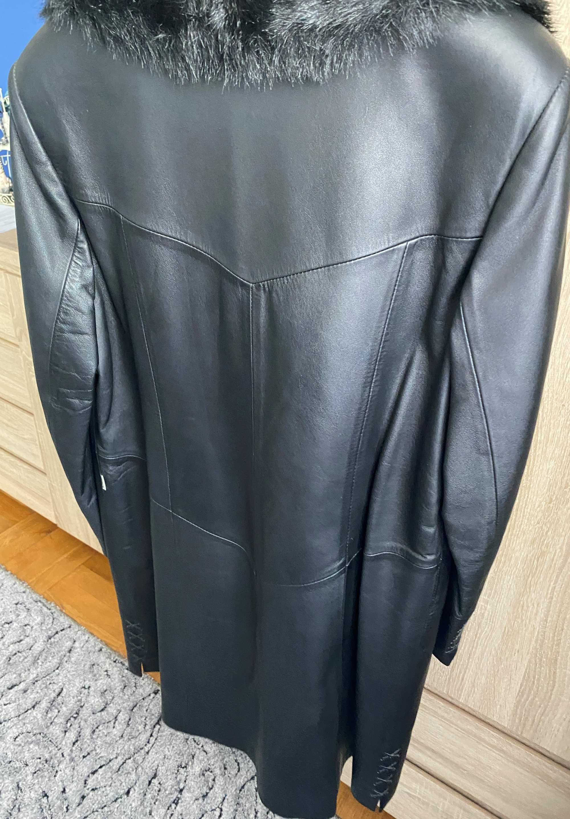 Czarny Skórzany Płaszcz XL
