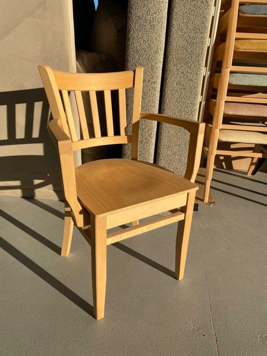 DIZAJNERSKIE KRZESŁO targi eksponat za 1/4 ceny