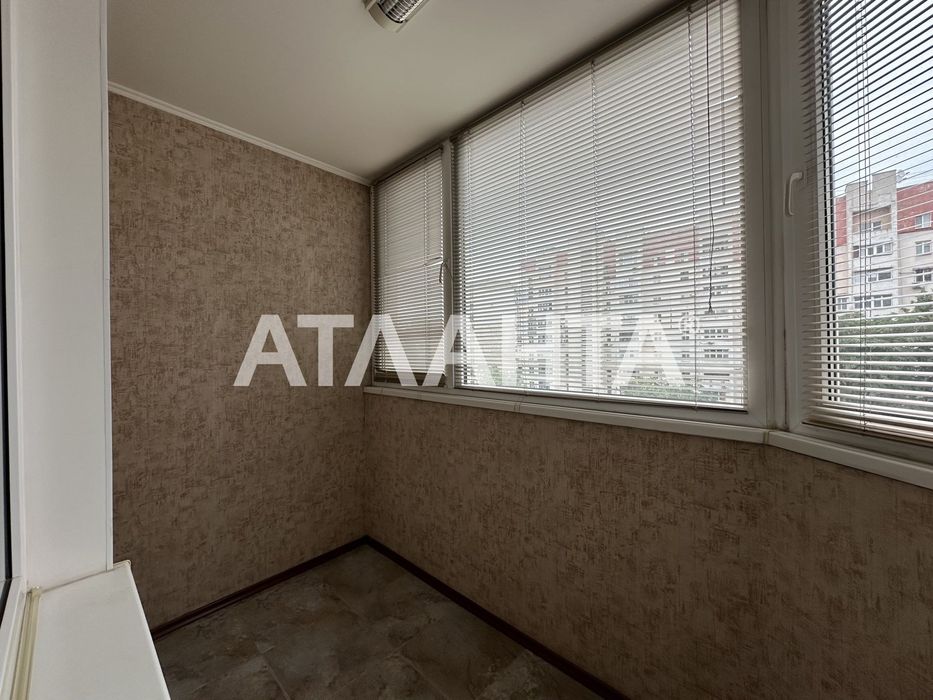 Однокомнатная квартира в кирпичном доме с ремонтом  в ЖК Вернисаж