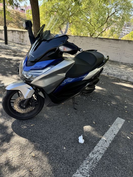 Honda Forza 125 (IMPECAVEL)