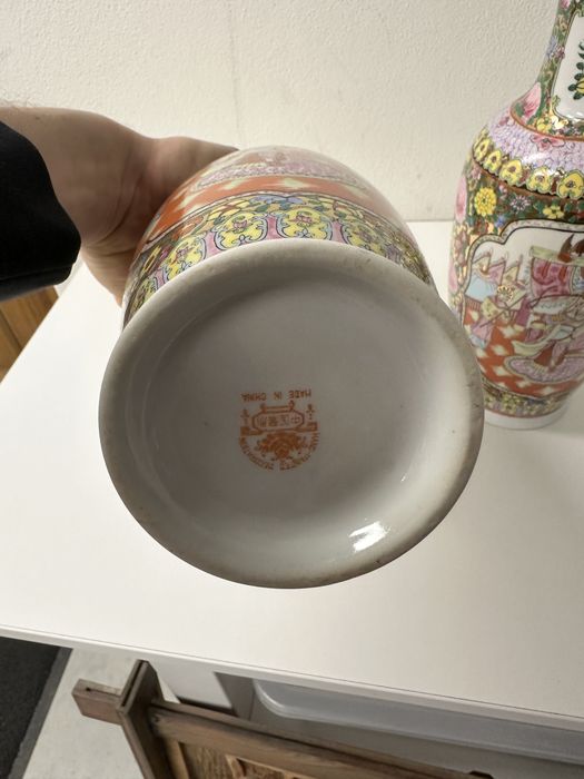 Chinskie wazony porcelanowe recznie malowane
