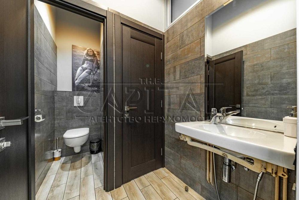 Продаж окремого приміщення 113 м2 Старонаводницька) Печерськ