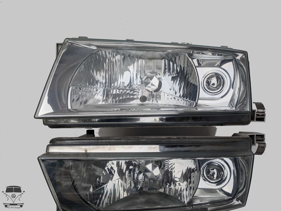 Фары оптика передняя  Шкода Октавия Тур \ Skoda