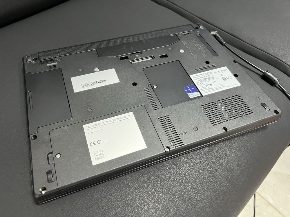 Ноутбук Fujitsu Lifebook E734, i5-4gen(2,5GHz), 8gb RAM, 128gb SSD